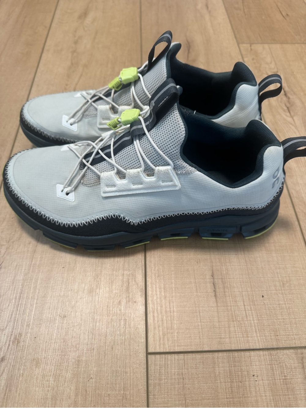 On Cloudaway Sneakers Men’s 11 Gray CloudTec Hiking Walking Shoes - Picture 2 of 7
